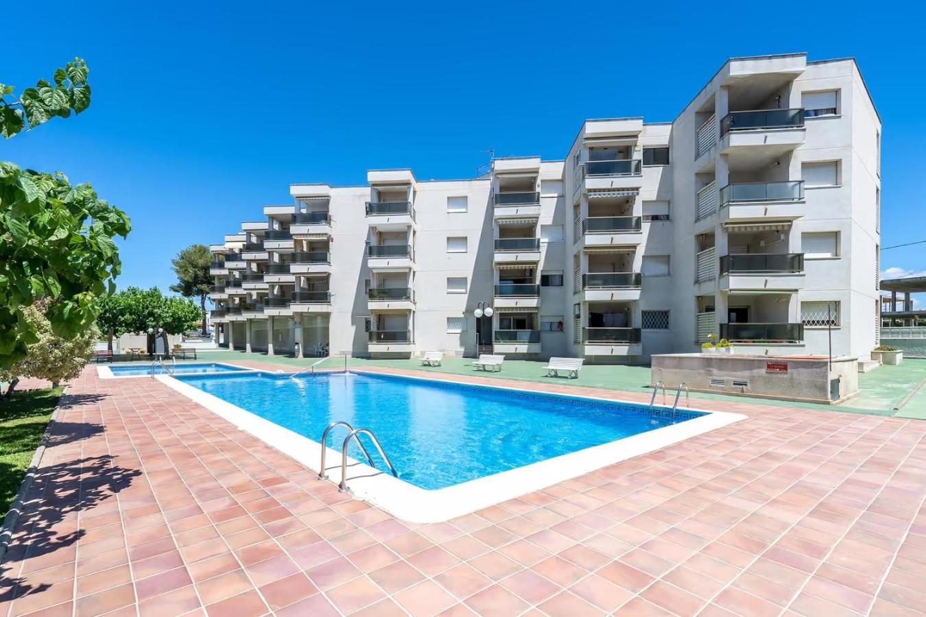 Bumbai Apartment Creixell Exterior photo